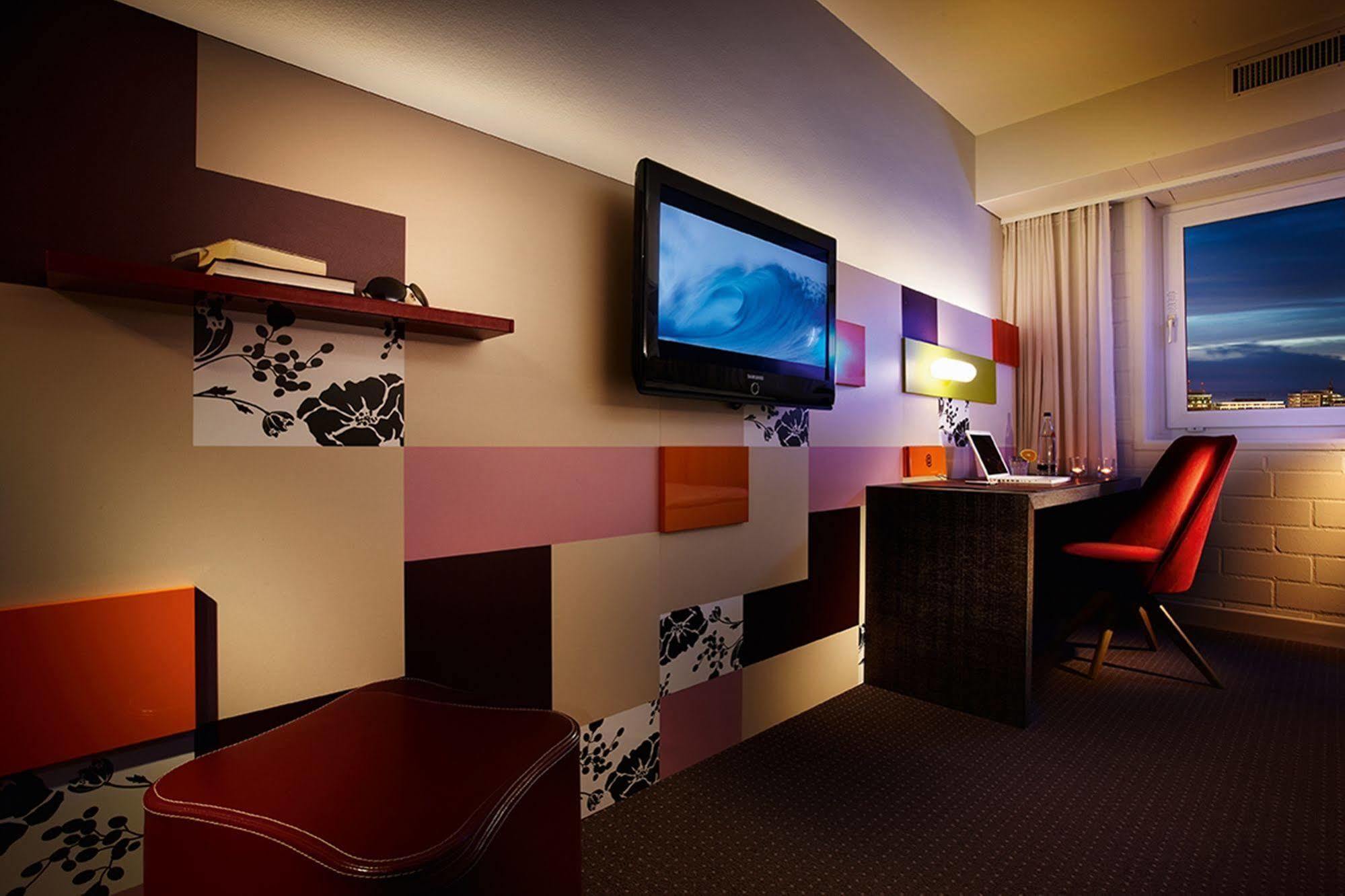 Courtyard By Marriott Berlin Teltow Hotell Rom bilde